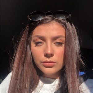 Meet your Posher, Savannah